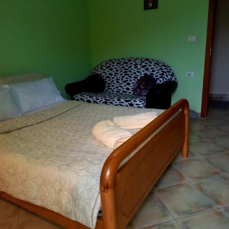 Manthoguesthouse Gjirokastër المظهر الخارجي الصورة
