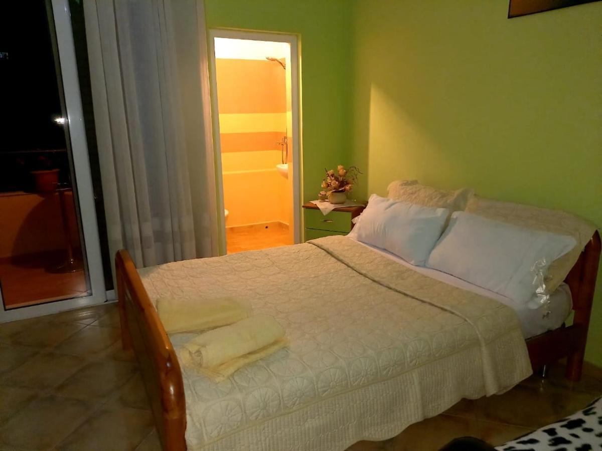 Manthoguesthouse Gjirokastër المظهر الخارجي الصورة